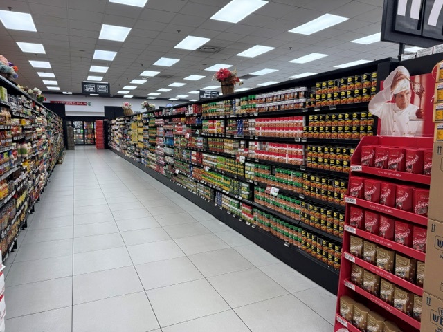 Canned goods and grocery aisle at Richdens SUPERSPAR